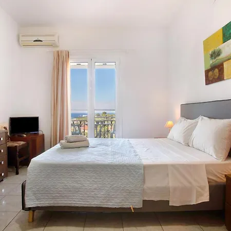 Yiannis 7 Apartament *